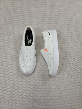 Nike Sneakers Womens Size 7 Court Royale Swoosh Print White Slip-on